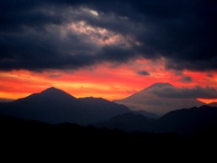 12月23日の夕暮れ富士山