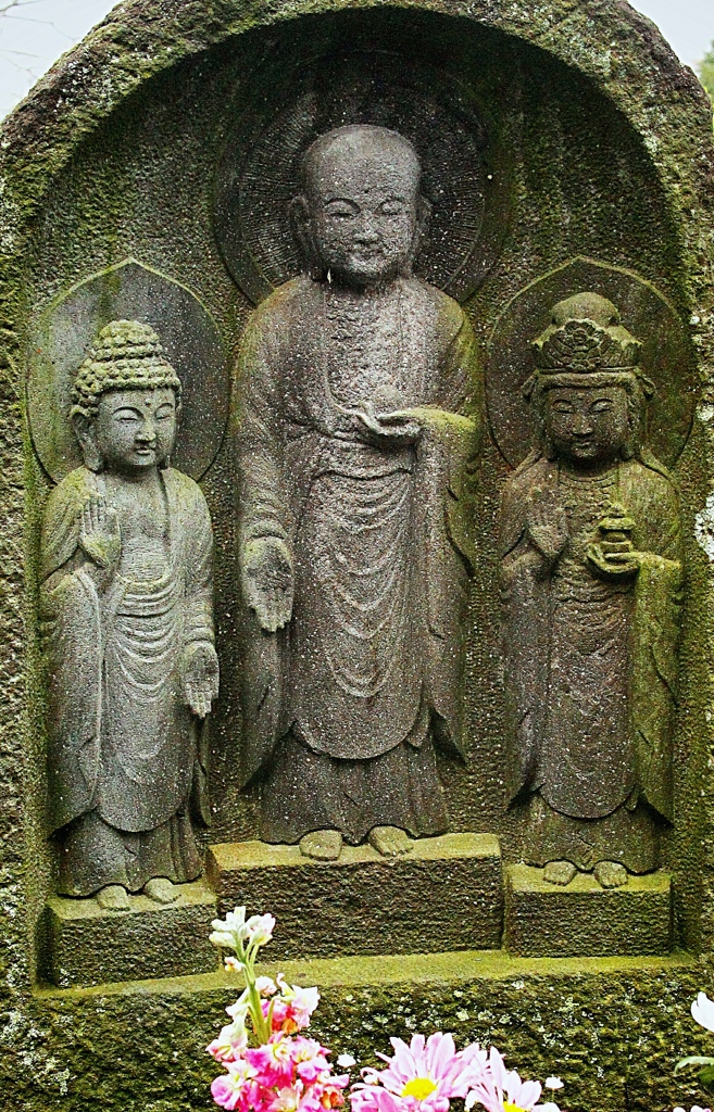 三体地蔵尊