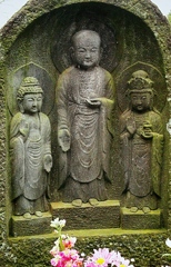 三体地蔵尊