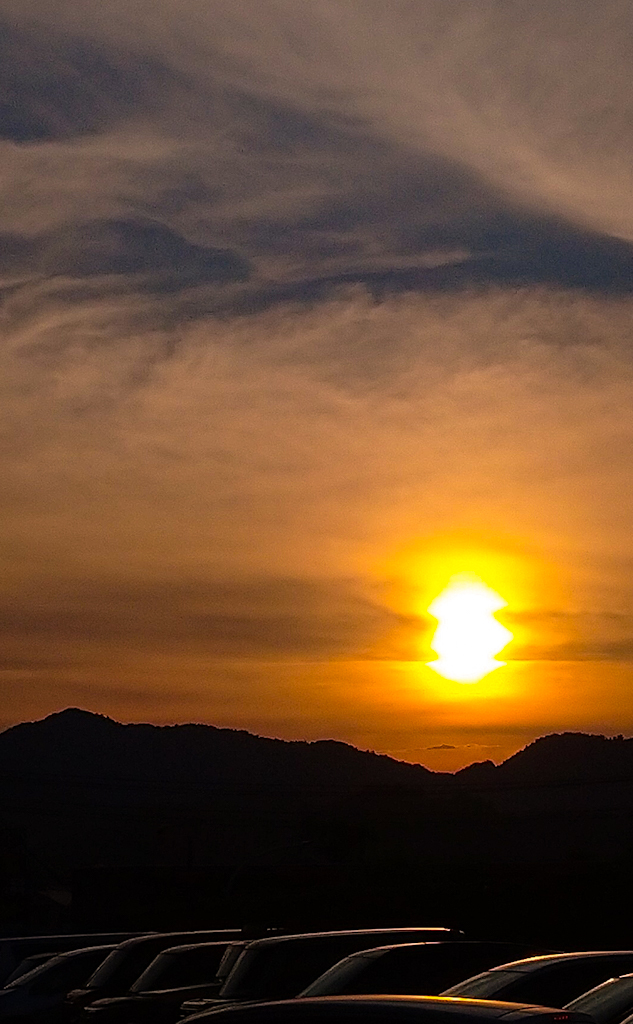 縦長の太陽