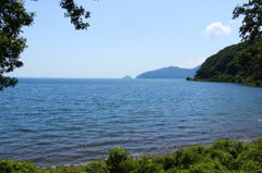 葛籠尾崎と竹生島を見る。