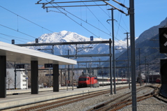 雪山と電車