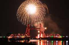 花火と昇開橋 (3)