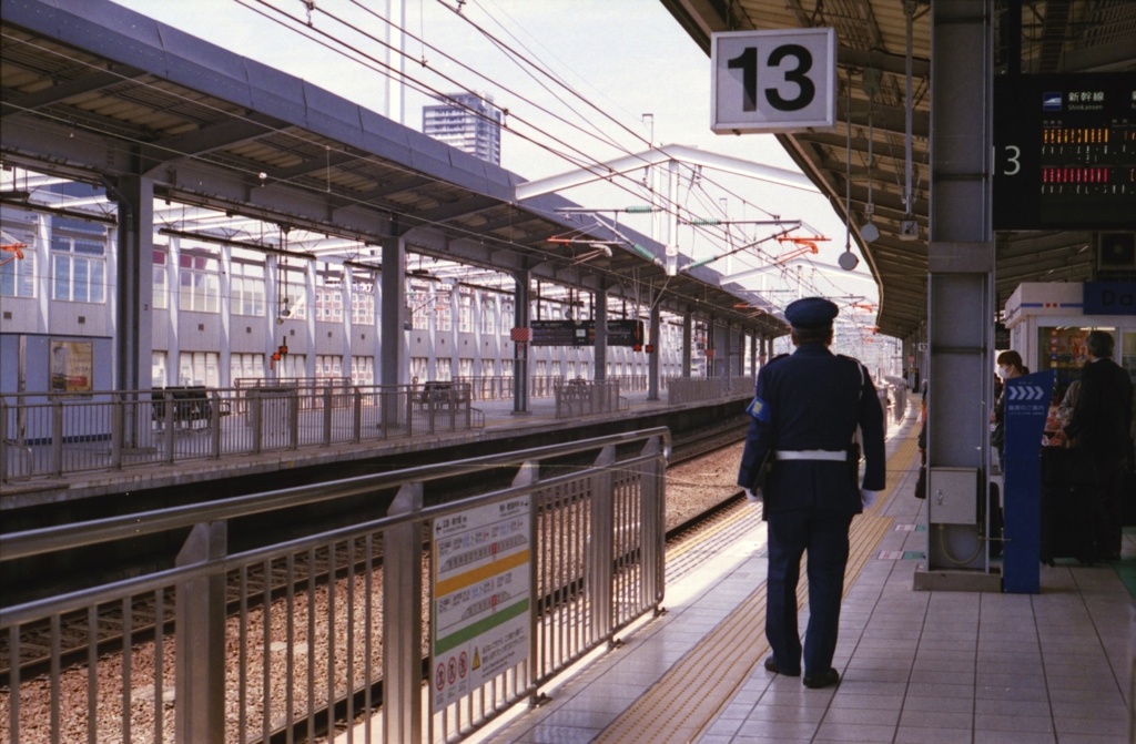 電車参ります。