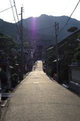 當麻寺参道夕暮れ