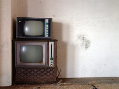 VHS & UHF