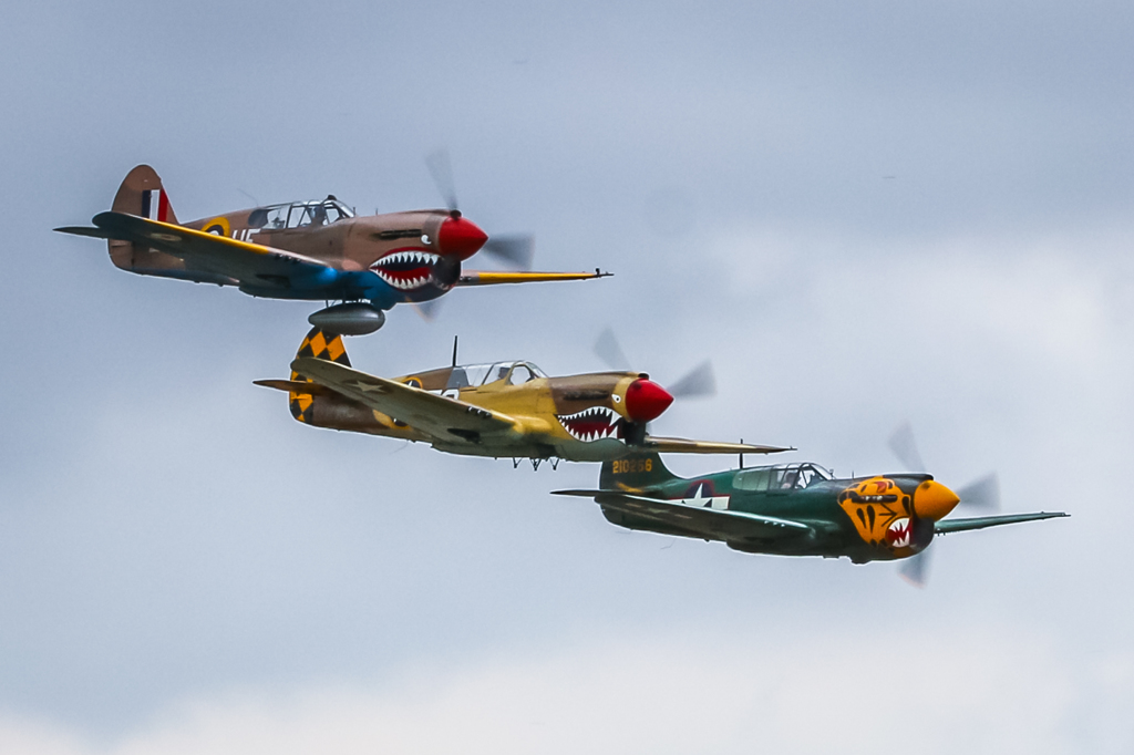  Curtiss P-40 Warhawk