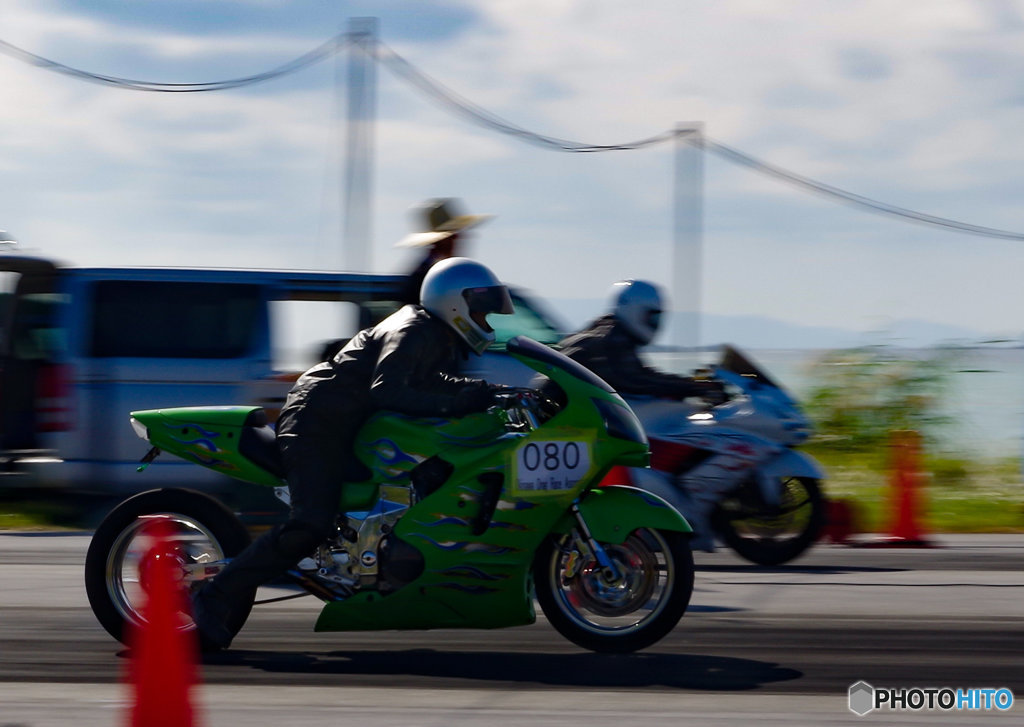 バイクドラッグ