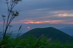 秋近し、阿蘇の夕暮れ　５