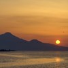 サギと夕陽　３