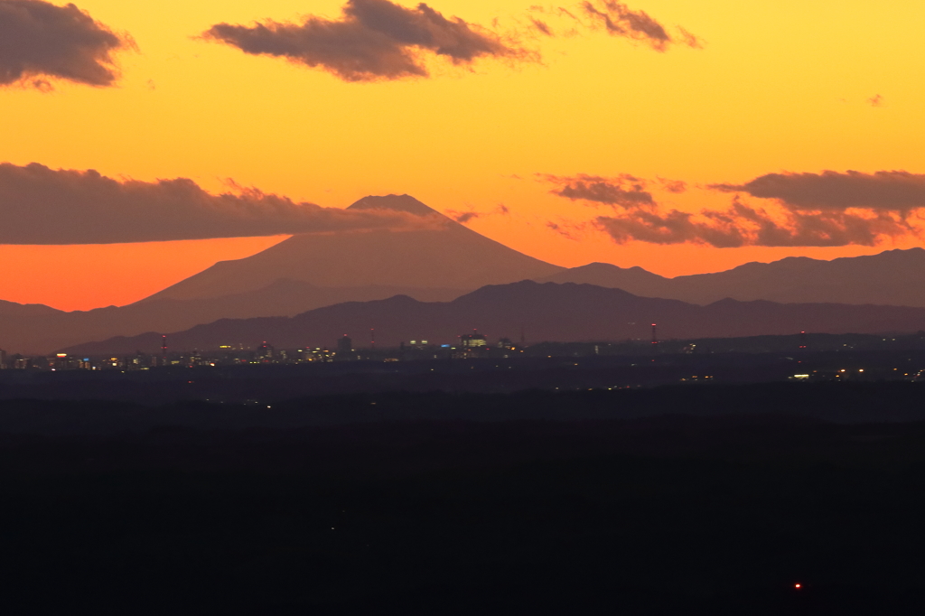 近所の山から