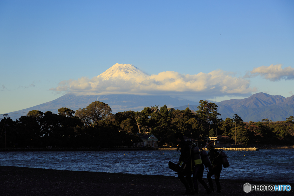 大瀬崎より富士山2