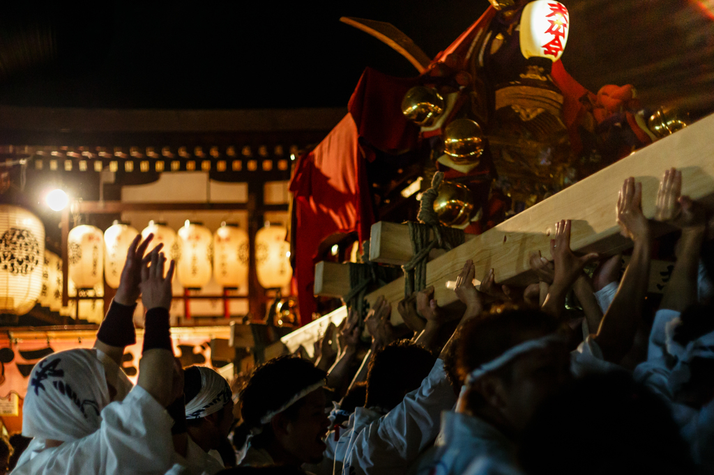 上御霊神社のお祭り　ホイットー　ホイットー