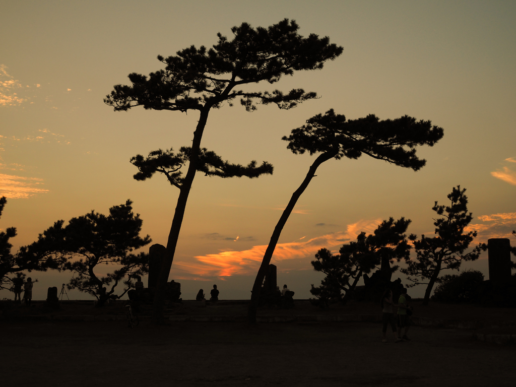 森戸海岸の夕暮れ時