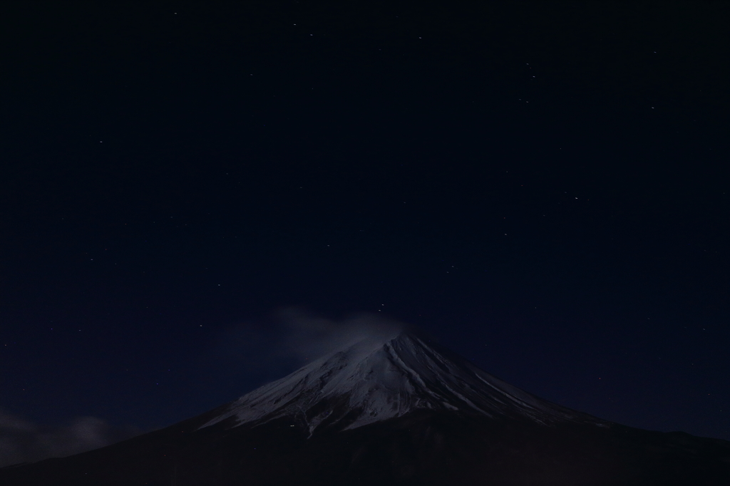満月の冨士と星空