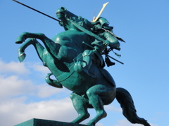 山形城・最上義光像