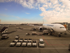 成田空港にて