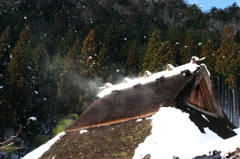 屋根の雪解け