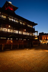 湯屋へ