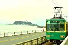 江ノ電と江ノ島