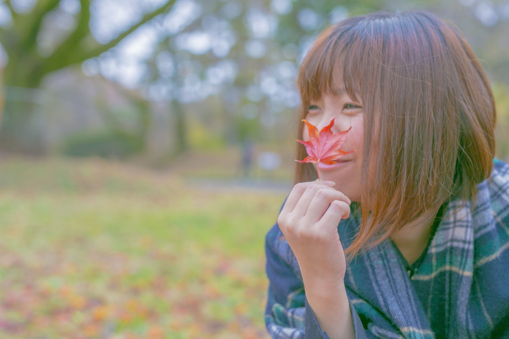 紅葉で遊ぶ
