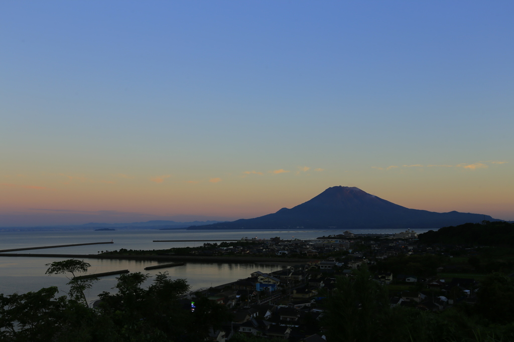 早朝の桜島