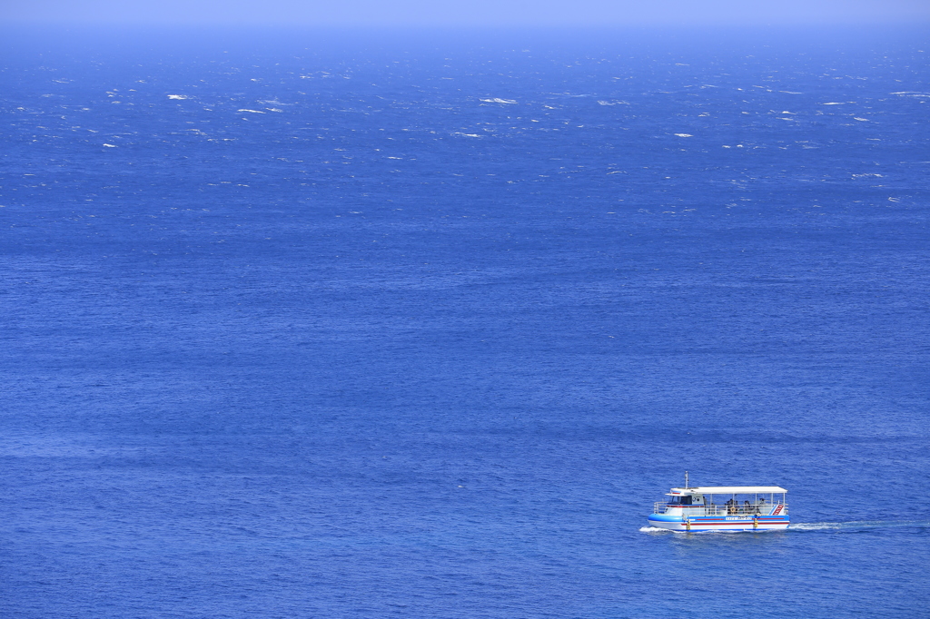 さたでい号大海原を行く