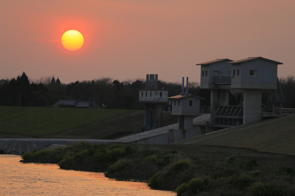 疲れを癒やす夕陽