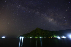 天の川と山