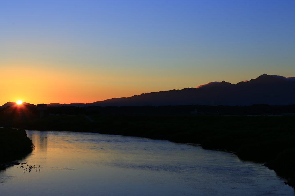 夕暮れに現れる宝石