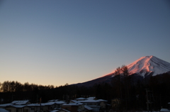 朝焼けの富士山