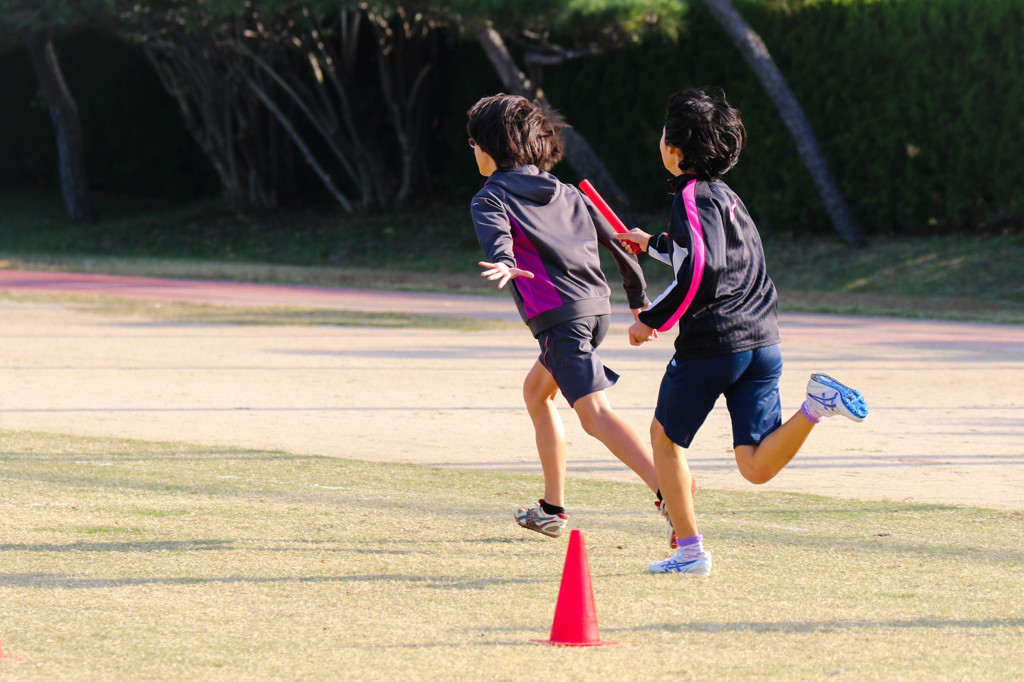  Baton pass！