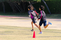  Baton pass！