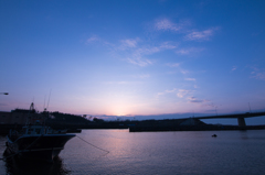 彼方に見えるは雲と橋