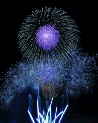 華