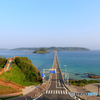 朝焼けに輝く角島大橋