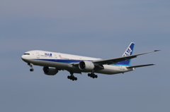 ボーイング777-300