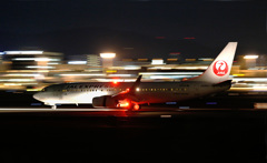 夜の伊丹空港