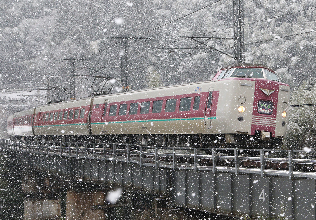 雪のやくも・381系