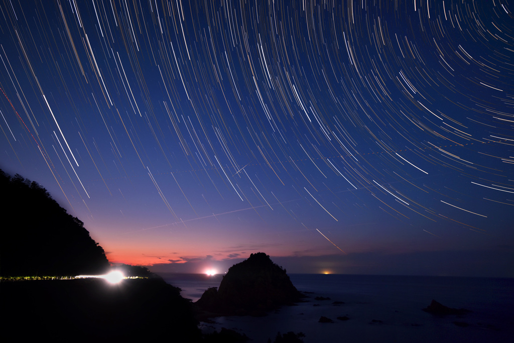 浦富海岸に沈む北斗七星