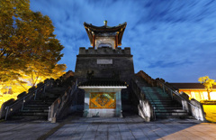 燕趙園の夜