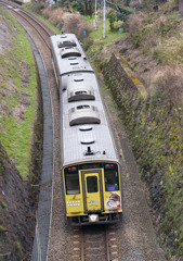 コナン列車イエロー