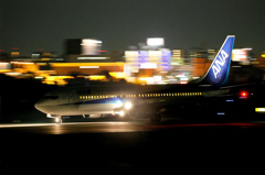 ANA B737-800到着