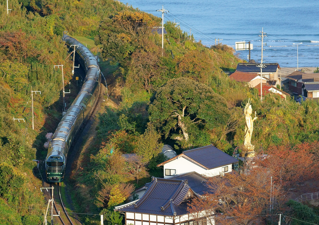 大宝寺の黄金仏と瑞風
