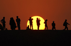 夕陽の丘の人々