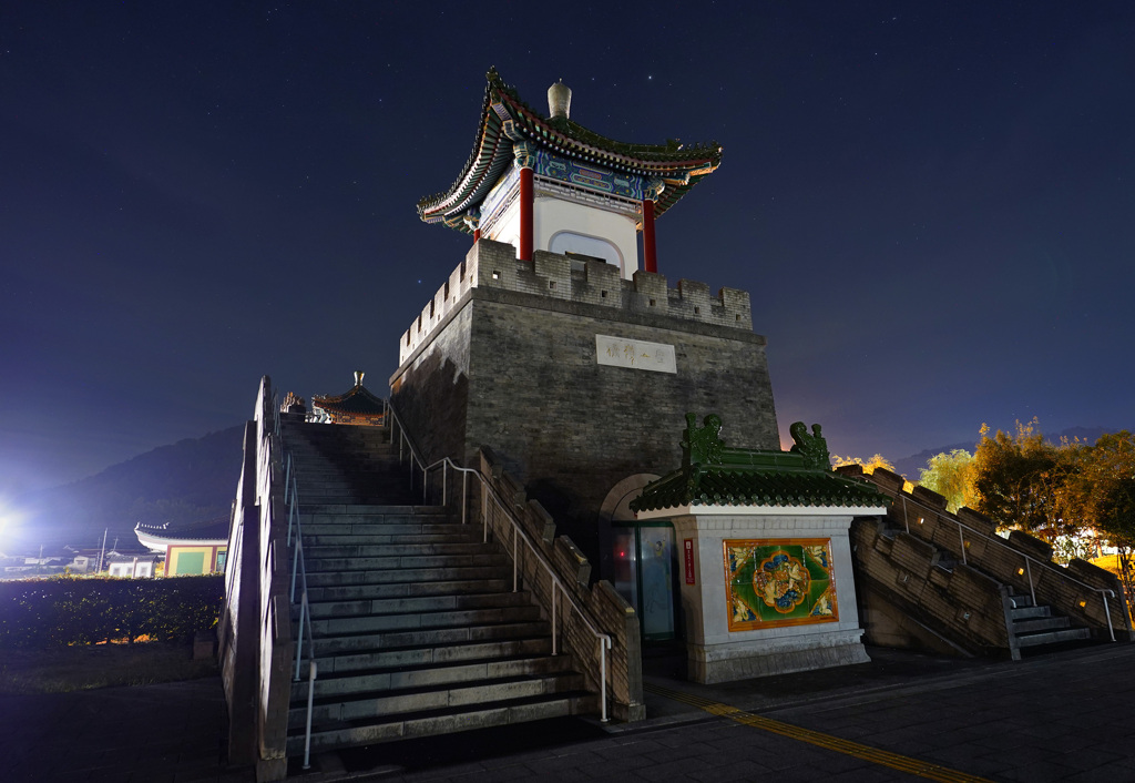 月夜の燕趙園