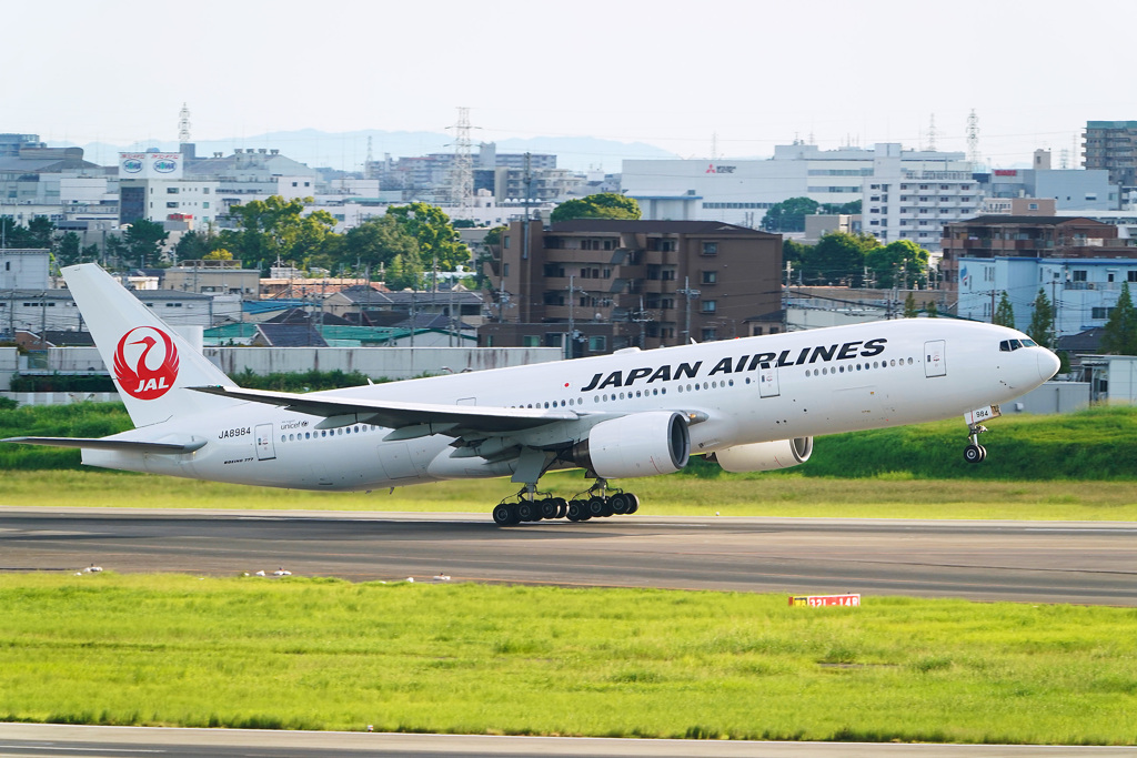 B777  Take Off