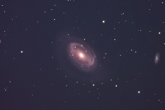 NGC4725