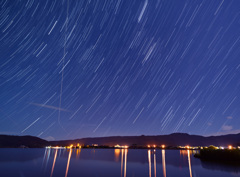 東郷湖に昇る冬の星座