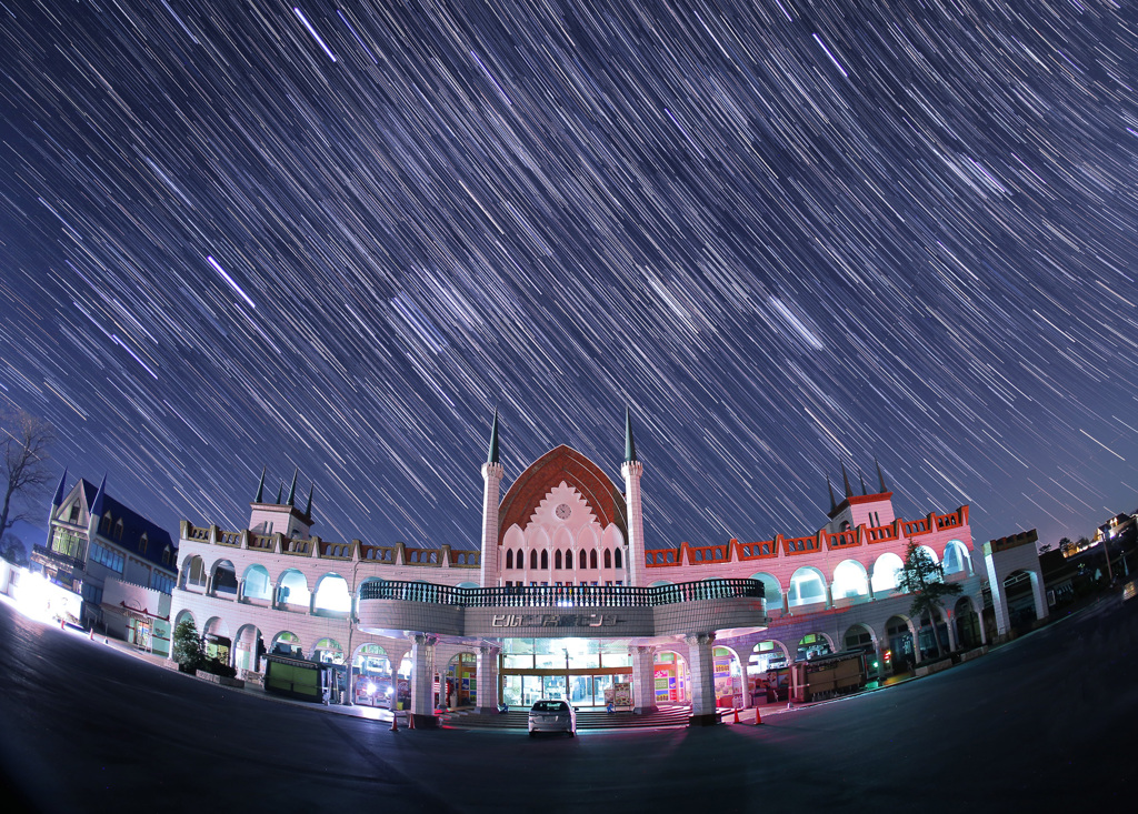 おとぎの国の夜